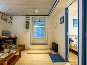 Posteľ alebo postele v izbe v ubytovaní Holiday Home La Glycine by Interhome