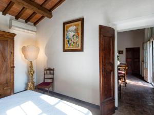 A bed or beds in a room at Chalet Amphora by Interhome