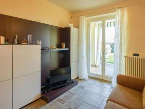 Ruang duduk di Apartment Girasole by Interhome