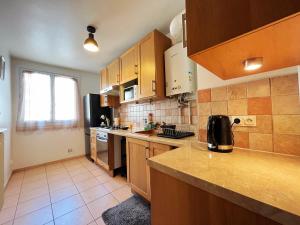 Kuchyň nebo kuchyňský kout v ubytování La Tour - Tout confort - Hypercentre - Balcon #SirDest