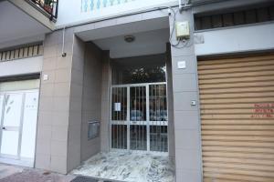 The facade or entrance of GuestHost - Casa Vita Roomy Apartment