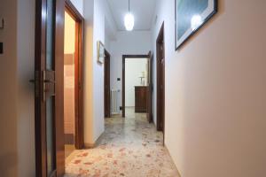 Kép GuestHost - Casa Vita Roomy Apartment szállásáról Salernóban a galériában