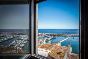 Zdjęcie z galerii obiektu Puerto Banus Penthouse With Panoramic Sea Views w Marbelli