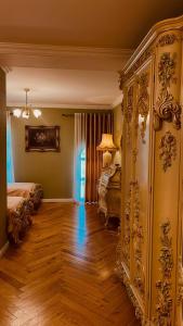 Postel nebo postele na pokoji v ubytování Castle Konti