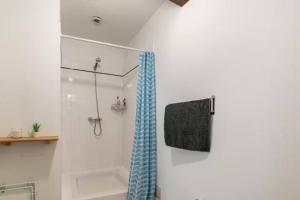 Foto dalla galleria di Cosy Maison de ville 100m2 - tout équipée et calme a Montauban