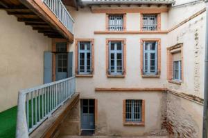 Foto dalla galleria di Cosy Maison de ville 100m2 - tout équipée et calme a Montauban