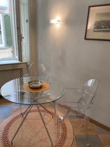 A seating area at Accademia Dream