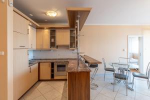 Fotografia z galérie ubytovania Kék Hullám Apartman By BLTN v Siófoku
