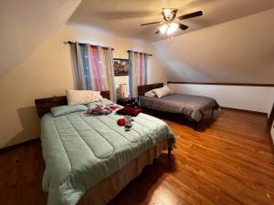 Ein Bett oder Betten in einem Zimmer der Unterkunft Columbia River view two bedroom
