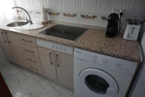Kuchyň nebo kuchyňský kout v ubytování APARTAMENTO SAN ANDRÉS TORRE DEL MAR