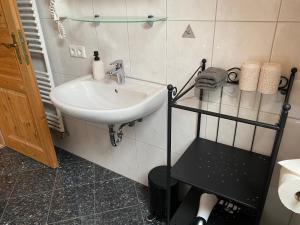 Koupelna v ubytování Gästehaus Brigitte Duri