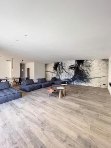 Posedenie v ubytovaní Villa 400m2 piscine intérieure très calme