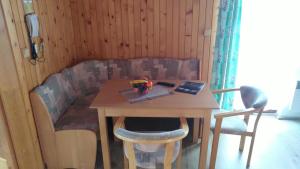A seating area at Chata 412 Tatralandia