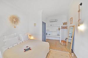 Postel nebo postele na pokoji v ubytování Riad Amya & Spa + 37 fotografií
