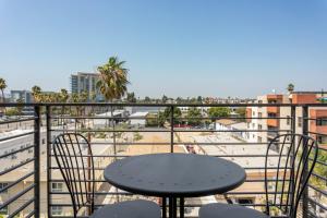 Gallery image of North Hollywood 1BR w Gym Pool Roof nr Metro LAX-853 in Los Angeles
