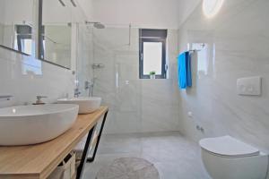 Koupelna v ubytování Family friendly house with a swimming pool Galizana, Fazana - 20593 + 14 fotografií