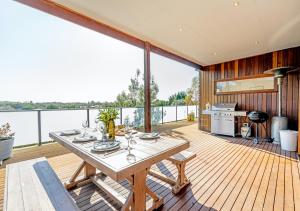 Vista de un río cerca de esta casa vacacional