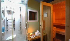 A bathroom at El Corral De Concilio