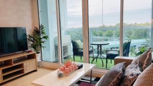TV/trung tâm giải trí tại Sweet Home Apartment North Melbourne