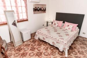 A bed or beds in a room at Casa Vacanza GICO'