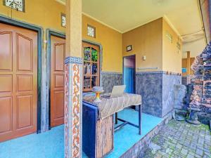 Foto dalla galleria di SPOT ON 92399 Hotel Sekar Jagat Near Pantai Baluk Rening a Negara