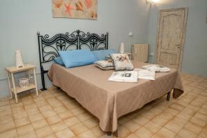 A bed or beds in a room at Casa Vacanza GICO'
