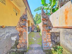 Foto dalla galleria di SPOT ON 92399 Hotel Sekar Jagat Near Pantai Baluk Rening a Negara