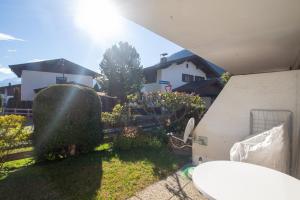 Κήπος έξω από το Apartment Barbara in Maishofen