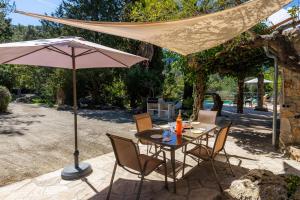 Ein Garten an der Unterkunft Can Company
