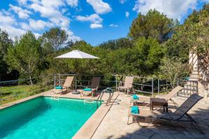 Der Swimmingpool an oder in der Nähe von Can Company