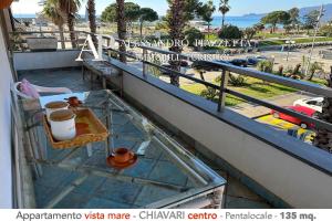 Balcone o terrazza di ML in passeggiata mare