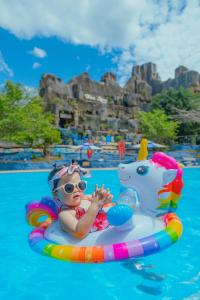 Bazén v ubytování Tea Resort nebo v jeho okolí