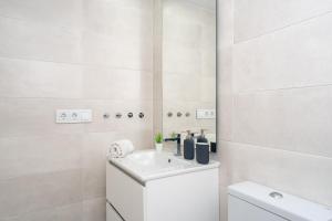 Fotografie z fotogalerie ubytování Modern apartment with pool in Benalmadena by Costarentals - Ref 47 v destinaci Benalmádena
