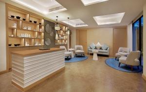 Ein Sitzbereich in der Unterkunft Hyatt Regency Phuket Resort