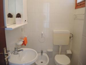 A bathroom at Villa Katiò