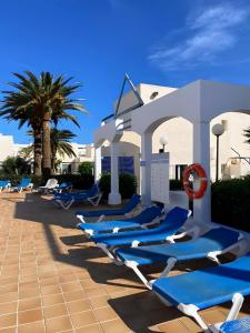 Zdjęcie z galerii obiektu Red Hibiscus Corralejo iRent Fuerteventura w Corralejo