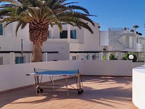 Tenis stołowy w obiekcie Red Hibiscus Corralejo iRent Fuerteventura lub pobliżu