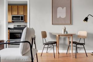 Dining area sa apartment