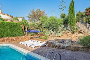 The swimming pool at or close to Club Villamar - Bordeus