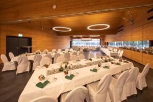 Restaurace v ubytování FAIR RESORT All Inclusive Wellness & Spa Hotel Jena + 37 fotografií