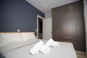 A bed or beds in a room at Studio vasiliki