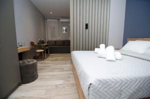 A bed or beds in a room at Studio vasiliki