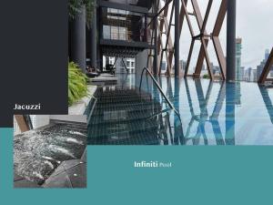 Scarletz Suites • KLCC • King Bed (R)