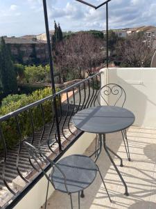Balkón alebo terasa v ubytovaní Duplex place des lices