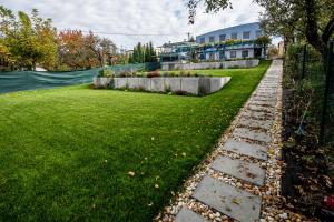 Giardino di Hotel Squash Dependance