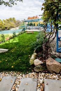 Giardino di Hotel Squash Dependance