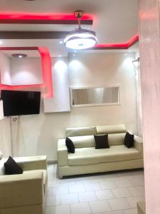 Μια τηλεόραση ή/και κέντρο ψυχαγωγίας στο Al Amana