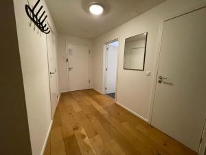 Fotografie z fotogalerie ubytování Wunderschöne Wohnung am See mit Sauna & Whirlpool v destinaci Unterterzen