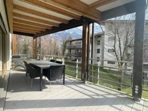 Balkón nebo terasa v ubytování Wunderschöne Wohnung am See mit Sauna & Whirlpool