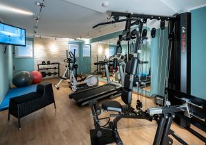 Fitness centrum a/nebo fitness zařízení v ubytování Hotel Simonshof